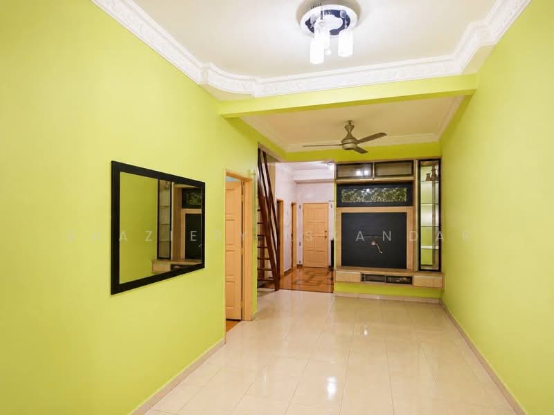 Rumah Teres 1 Tingkat untuk Dijual di Seksyen U6 (Shah Alam) - Shaziery Iskandar - Living Room - PropertyGuru.com.my