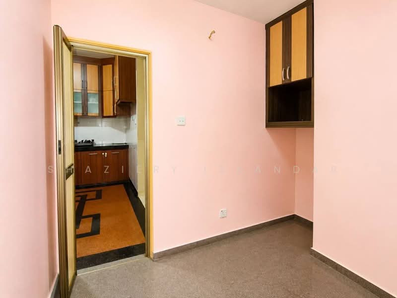 Rumah Teres 1 Tingkat untuk Dijual di Seksyen U6 (Shah Alam) - Shaziery Iskandar - Kitchen - PropertyGuru.com.my