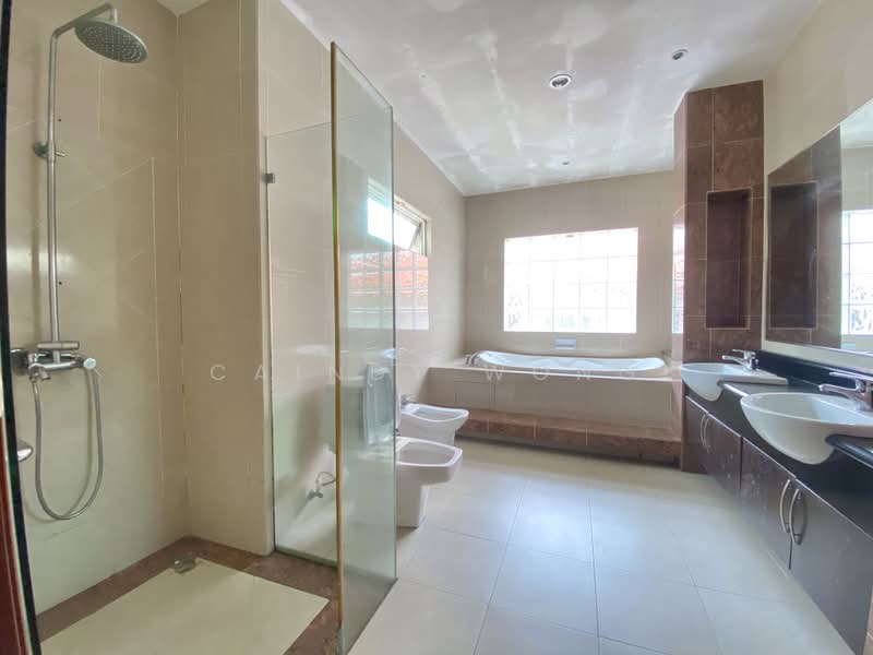 Banglo Pautan untuk Dijual di Tropicana (Petaling Jaya) - Caindy Wong - Bathroom - PropertyGuru.com.my