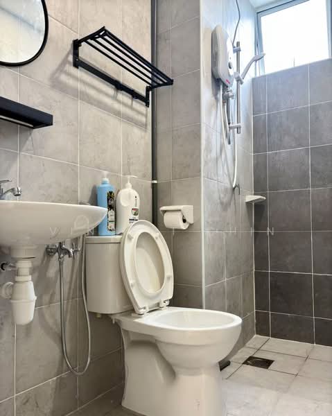 Pangsapuri untuk Disewa di Residensi Falim (PR1MA Falim) - Vincent Chin - Bathroom - PropertyGuru.com.my