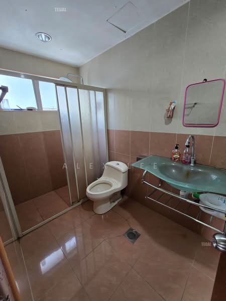 Kondominium untuk Dijual di Dynasty Condo (Dinasti Klang) - Alex Lee - Bathroom - PropertyGuru.com.my