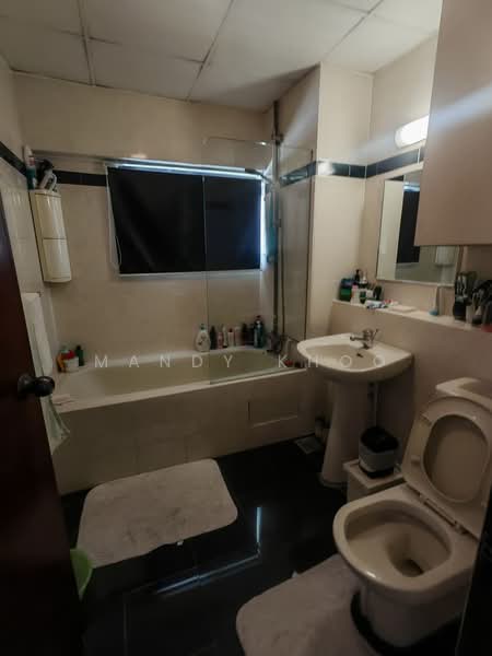 Kondominium untuk Dijual di Villa Puteri - Mandy Khoo - Bathroom - PropertyGuru.com.my