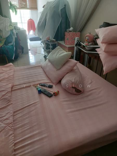 Kondominium untuk Dijual di Platinum Lake PV 20 - Yanny Siow - Bedroom - PropertyGuru.com.my