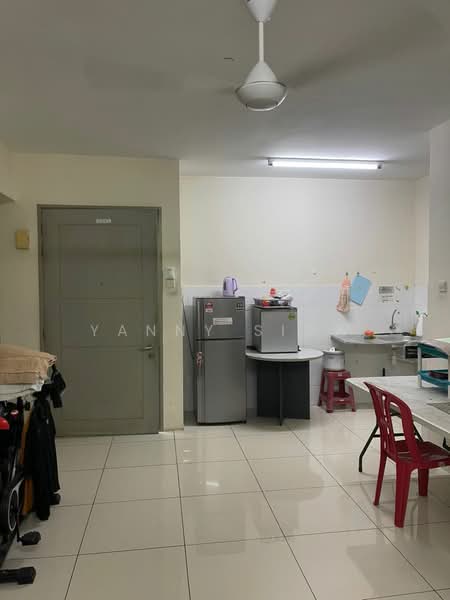 Kondominium untuk Dijual di Platinum Lake PV 20 - Yanny Siow - Kitchen - PropertyGuru.com.my