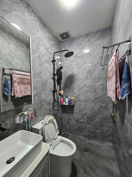 1-storey Terraced House for Sale in Taman Skudai Baru (Skudai) - Iden Tan - Bathroom - PropertyGuru.com.my
