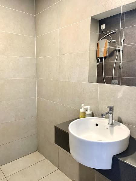 Service Residence for Sale at Pinnacle Petaling Jaya - Remus . - PropertyGuru.com.my