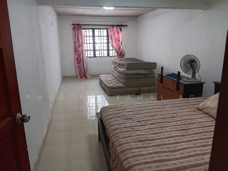 2-storey Terraced House for Sale in SS14 (Subang Jaya) - PMgr Ts. Kamal AG - Bedroom - PropertyGuru.com.my