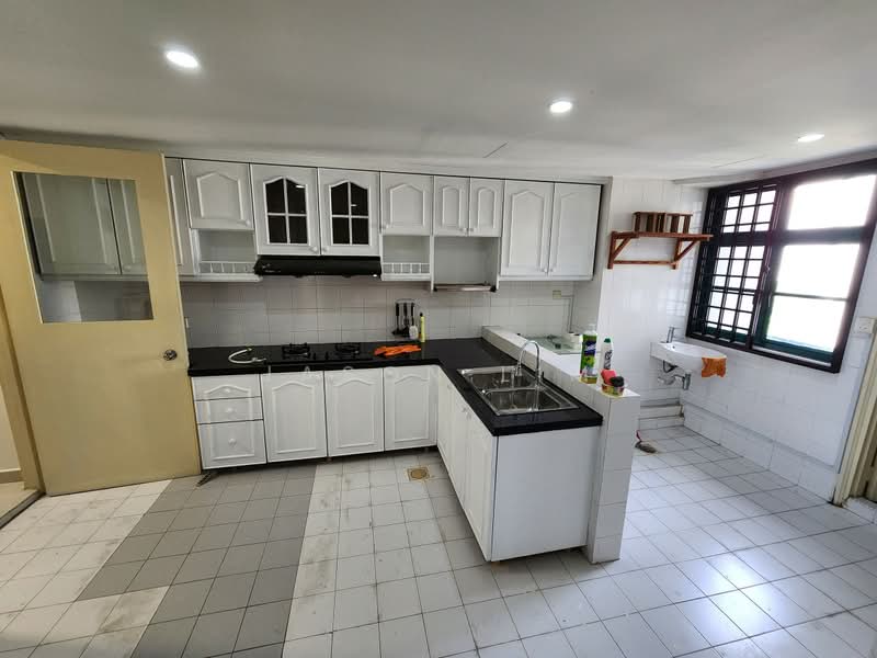 Kondominium untuk Disewa di The Straits View Condominium - Jason Lim - Kitchen - PropertyGuru.com.my