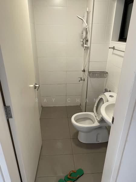 Kondominium untuk Dijual di Nadayu62 - Ray Chan - Bathroom - PropertyGuru.com.my