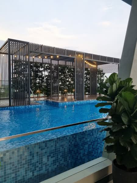 Rumah Banglo untuk Dijual di Bukit Gambir (Gelugor) - Ronald Ng - Pool - PropertyGuru.com.my