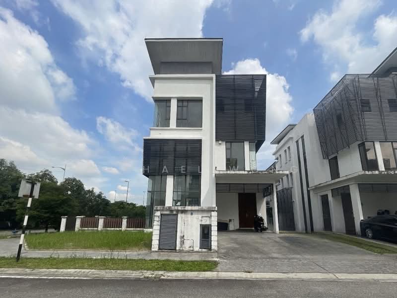 Semi-Detached House for Sale in Residence 33 (Shah Alam) - Michael Wong - Exterior - PropertyGuru.com.my