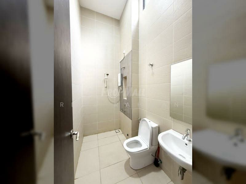 2-storey Terraced House for Sale in Shah Alam (Selangor) - Rena Rahman - Bathroom - PropertyGuru.com.my