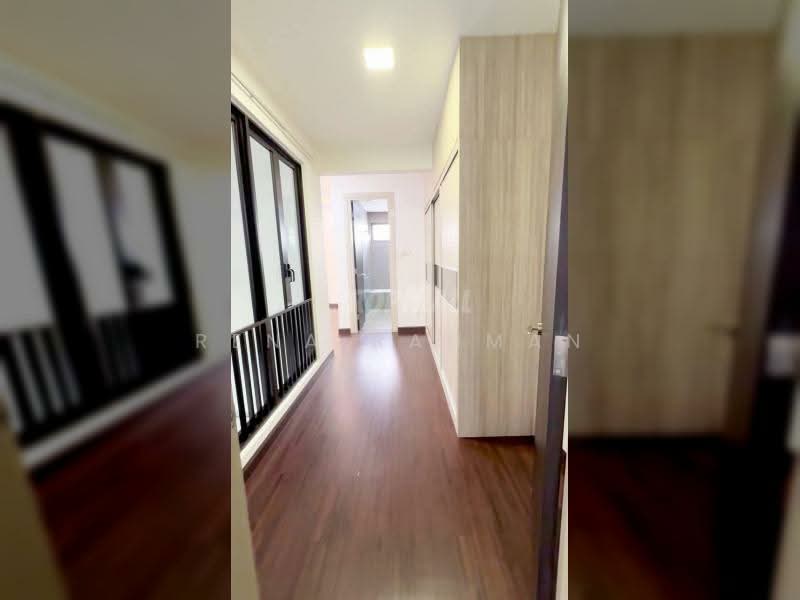 2-storey Terraced House for Sale in Shah Alam (Selangor) - Rena Rahman - Corridor - PropertyGuru.com.my