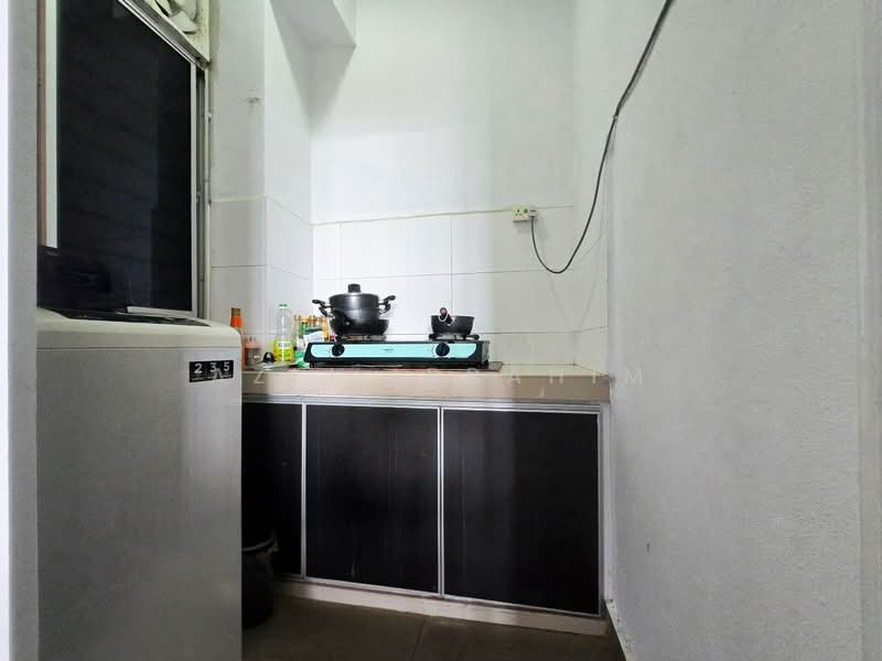 Condominium for Sale at Saville @ The Park - Azli Ibrahim - Kitchen - PropertyGuru.com.my