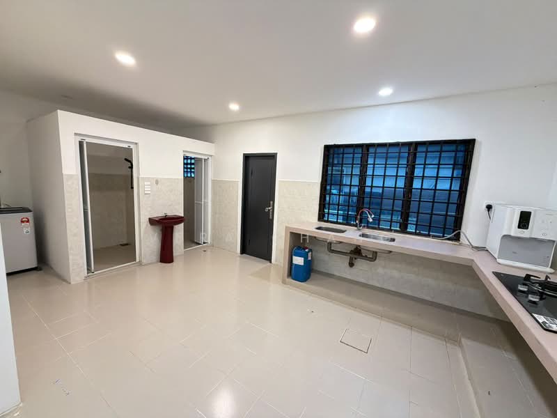 1-storey Terraced House for Rent in Taman Sentosa (Johor Bahru) - Vera Chang - Kitchen - PropertyGuru.com.my