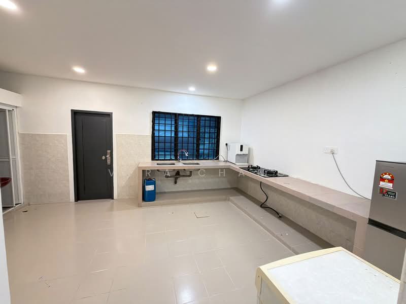 1-storey Terraced House for Rent in Taman Sentosa (Johor Bahru) - Vera Chang - Kitchen - PropertyGuru.com.my