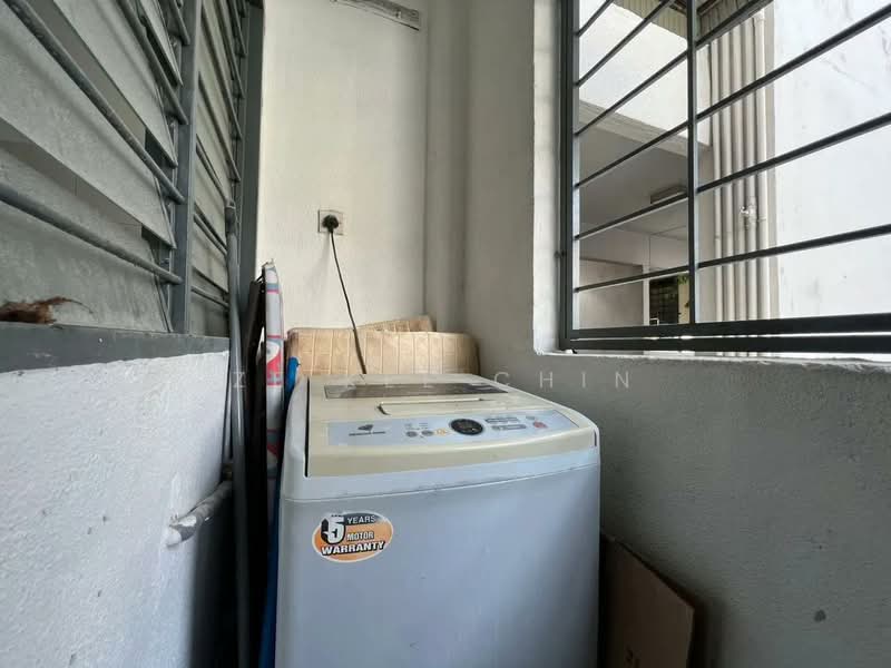 Pangsapuri untuk Disewa di SD Apartments II - ZE KEE CHIN - Balcony - PropertyGuru.com.my