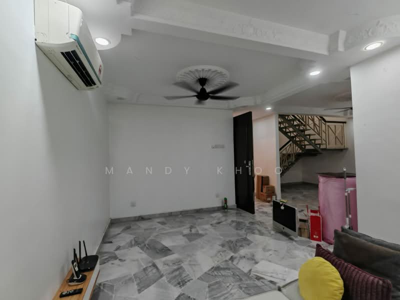 Pangsapuri untuk Dijual di Bukit Mas Apartment - Mandy Khoo - Living Room - PropertyGuru.com.my
