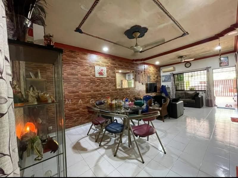 Rumah Berkembar untuk Dijual di Ulu Tiram (Johor) - Maggie Lee - Living Room - PropertyGuru.com.my