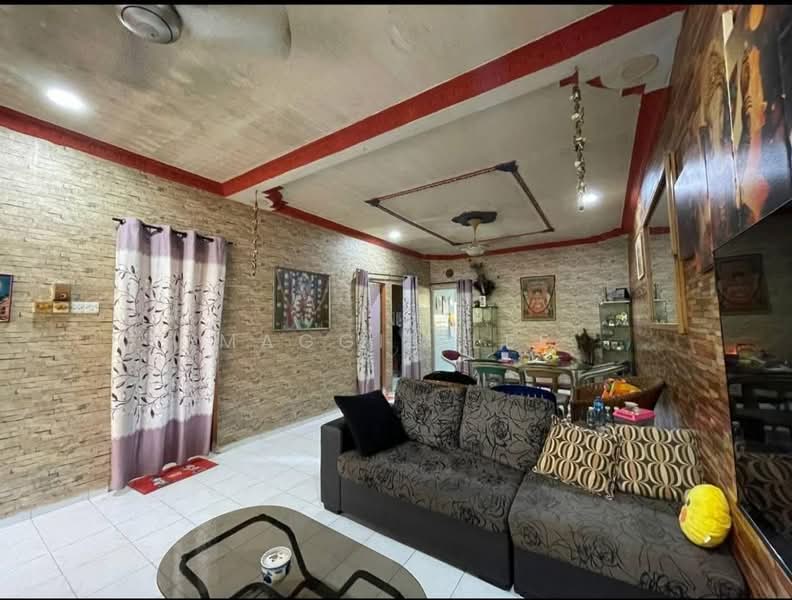 Rumah Berkembar untuk Dijual di Ulu Tiram (Johor) - Maggie Lee - Living Room - PropertyGuru.com.my