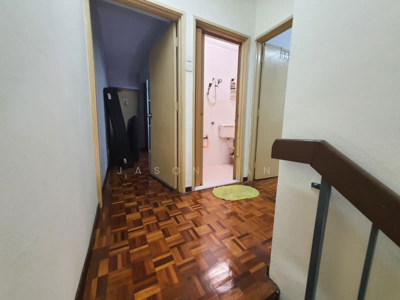 Pangsapuri untuk Dijual di Pandan Terrace Apartment - Jason Tan - Corridor - PropertyGuru.com.my