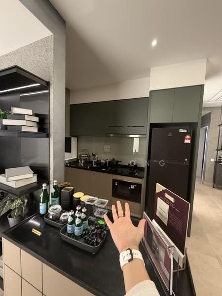 Servis Apartment untuk Dijual di The Vividz - Janet Ong - Kitchen - PropertyGuru.com.my