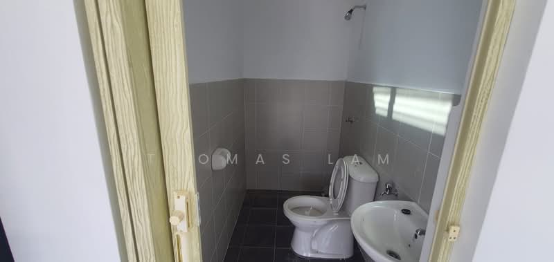 Rumah Teres 1 Tingkat untuk Dijual di Taman Belatuk Mas (Durian Tunggal) - Thomas Lam - Bathroom - PropertyGuru.com.my