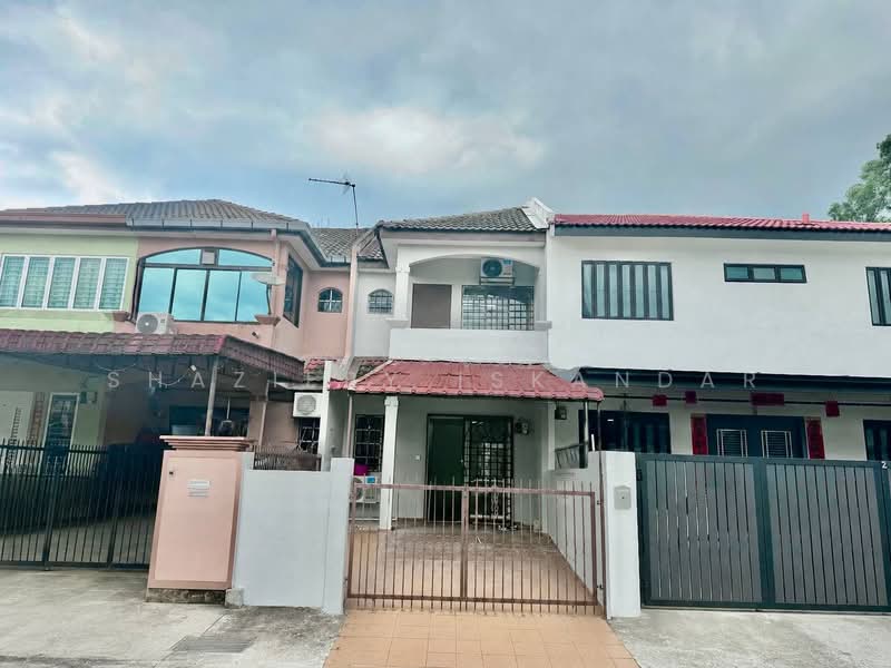 Rumah Teres 2 Tingkat untuk Disewa di Batu Caves (Selangor) - Shaziery Iskandar - Exterior - PropertyGuru.com.my