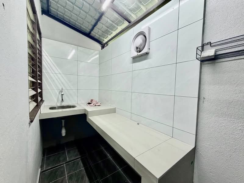 Rumah Teres 2 Tingkat untuk Disewa di Batu Caves (Selangor) - Shaziery Iskandar - Interior - PropertyGuru.com.my