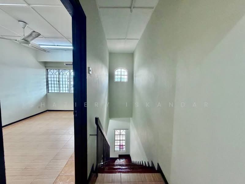 Rumah Teres 2 Tingkat untuk Disewa di Batu Caves (Selangor) - Shaziery Iskandar - PropertyGuru.com.my