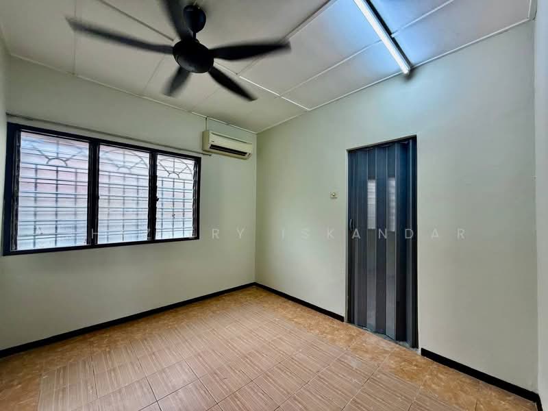 Rumah Teres 2 Tingkat untuk Disewa di Batu Caves (Selangor) - Shaziery Iskandar - PropertyGuru.com.my