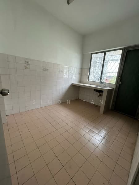 2-storey Terraced House for Sale in Bandar Sunway (Sunway) - Simon Tan - Kitchen - PropertyGuru.com.my