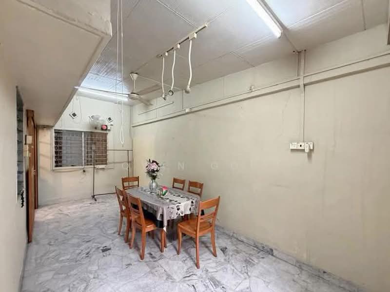 1-storey Terraced House for Sale in Taman Jelutong (Jelutong) - Qyan Goh - Dining Room - PropertyGuru.com.my
