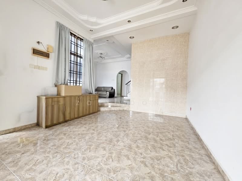 2-storey Terraced House for Sale in Taman Johor Jaya (Johor Bahru) - Zoe Voon - Living Room - PropertyGuru.com.my