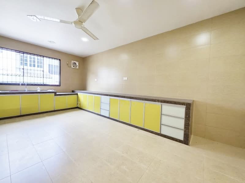 2-storey Terraced House for Sale in Taman Johor Jaya (Johor Bahru) - Zoe Voon - Kitchen - PropertyGuru.com.my