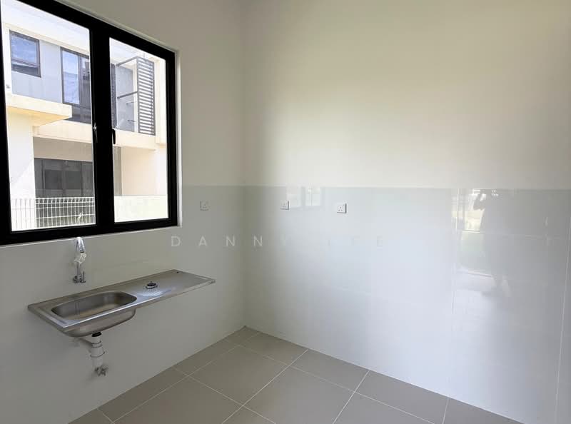 Rumah Berkembar untuk Dijual di Bandar Kinrara Seksyen 8 (Bandar Kinrara) - Danny Lee - Interior - PropertyGuru.com.my