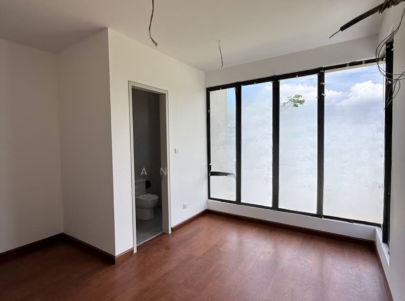 Rumah Berkembar untuk Dijual di Bandar Kinrara Seksyen 8 (Bandar Kinrara) - Danny Lee - Interior - PropertyGuru.com.my