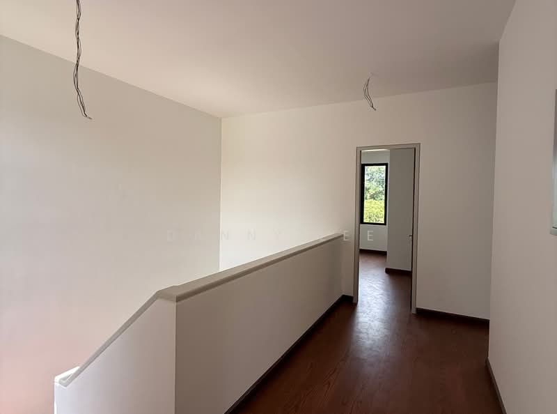 Rumah Berkembar untuk Dijual di Bandar Kinrara Seksyen 8 (Bandar Kinrara) - Danny Lee - Corridor - PropertyGuru.com.my