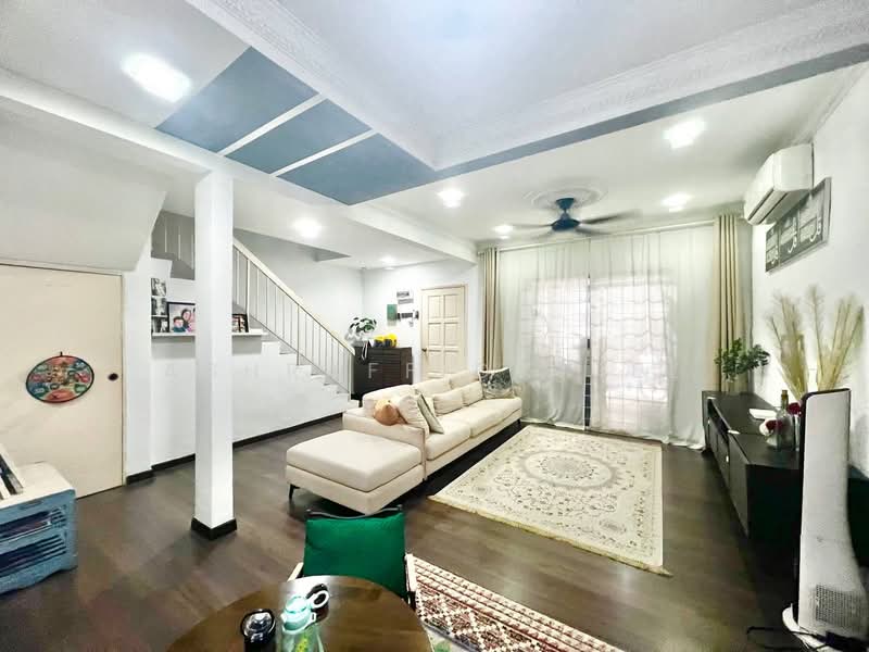 Rumah Teres 2 Tingkat untuk Dijual di Saujana Impian (Kajang) - Ashraff Daniel - Living Room - PropertyGuru.com.my