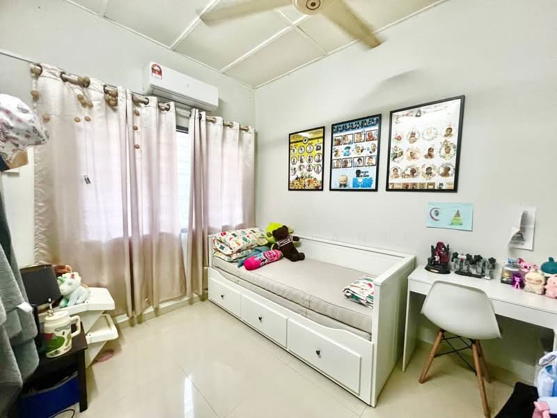 Rumah Teres 2 Tingkat untuk Dijual di Saujana Impian (Kajang) - Ashraff Daniel - Bedroom - PropertyGuru.com.my