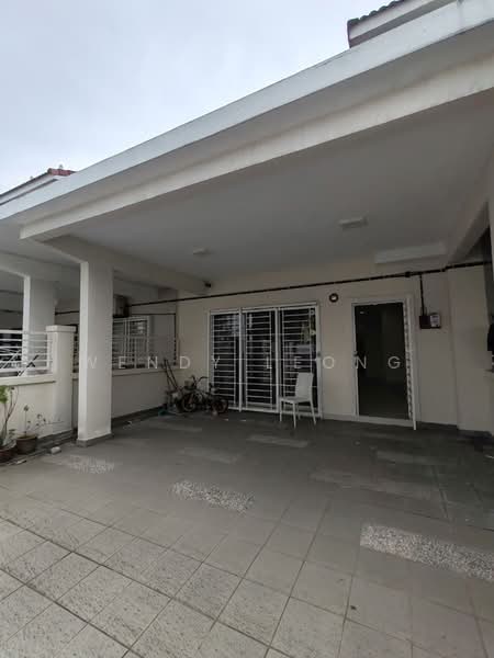 2-storey Terraced House for Sale in Taman Dato Demang (Seri Kembangan) - Wendy Leong - Exterior - PropertyGuru.com.my