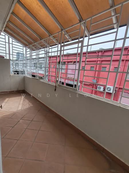 2-storey Terraced House for Sale in Taman Dato Demang (Seri Kembangan) - Wendy Leong - Balcony - PropertyGuru.com.my