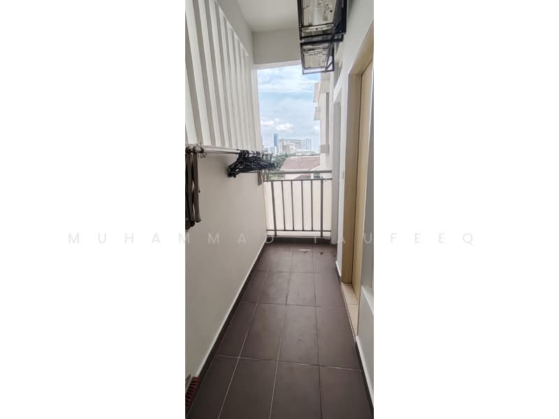 Kondominium untuk Disewa di Opal Residensi - Muhammad Taufeeq - Balcony - PropertyGuru.com.my