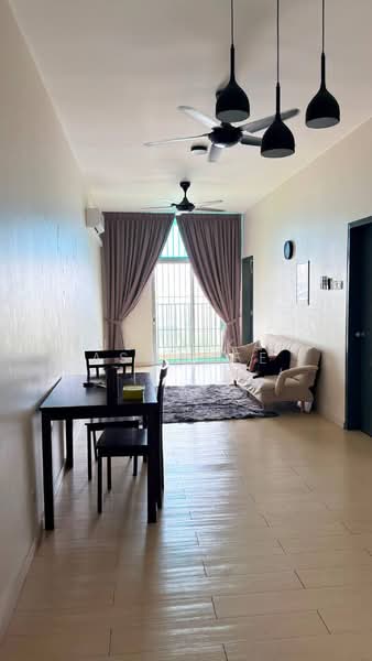 Pangsapuri untuk Disewa di Selangorku Pr1ma Lakefront Homes - Zulhaikal Asmadee - Living Room - PropertyGuru.com.my