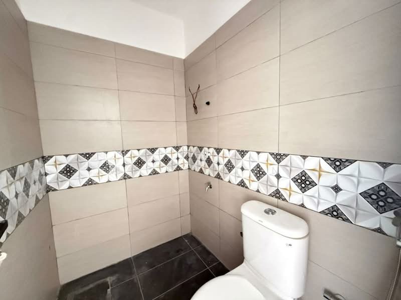 2-storey Terraced House for Sale in Bukit Beruang (Bukit Baru) - Wesley Tan - Bathroom - PropertyGuru.com.my