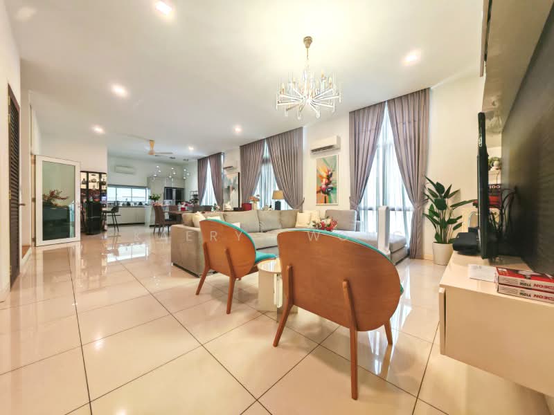 Rumah Berkembar untuk Dijual di Bandar Sungai Long (Selangor) - Kaeryn Wong - Living Room - PropertyGuru.com.my
