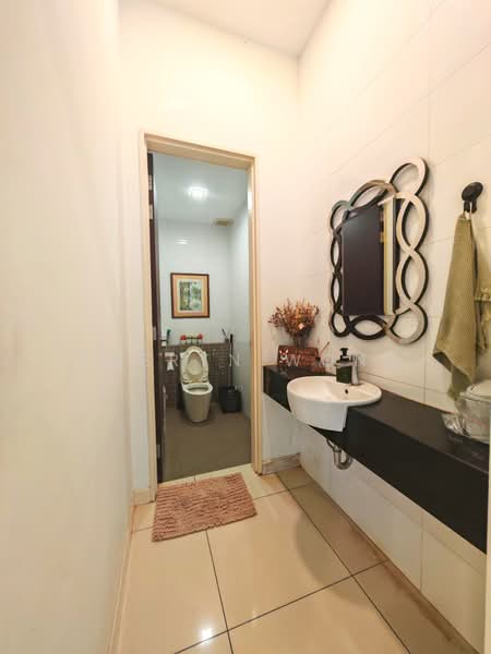 Rumah Berkembar untuk Dijual di Bandar Sungai Long (Selangor) - Kaeryn Wong - Bathroom - PropertyGuru.com.my