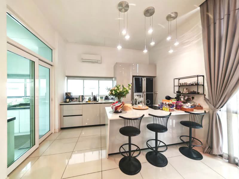 Rumah Berkembar untuk Dijual di Bandar Sungai Long (Selangor) - Kaeryn Wong - Kitchen - PropertyGuru.com.my