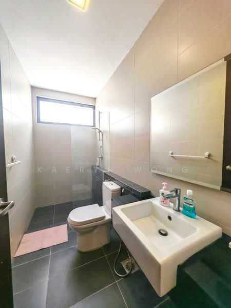Rumah Berkembar untuk Dijual di Bandar Sungai Long (Selangor) - Kaeryn Wong - PropertyGuru.com.my