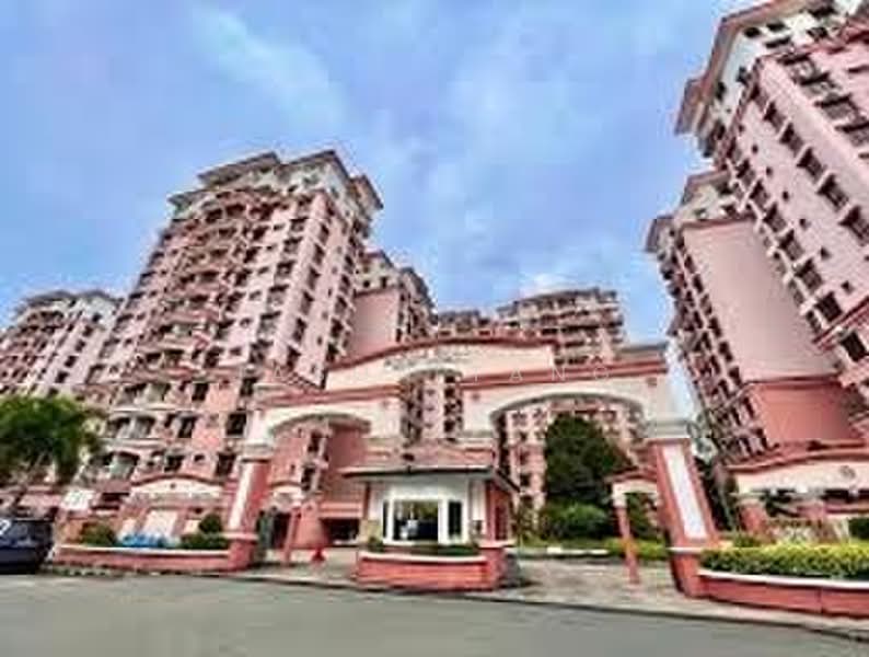 Kondominium untuk Dijual di Marina Court Resort Condominium - Jason Tang - Exterior - PropertyGuru.com.my